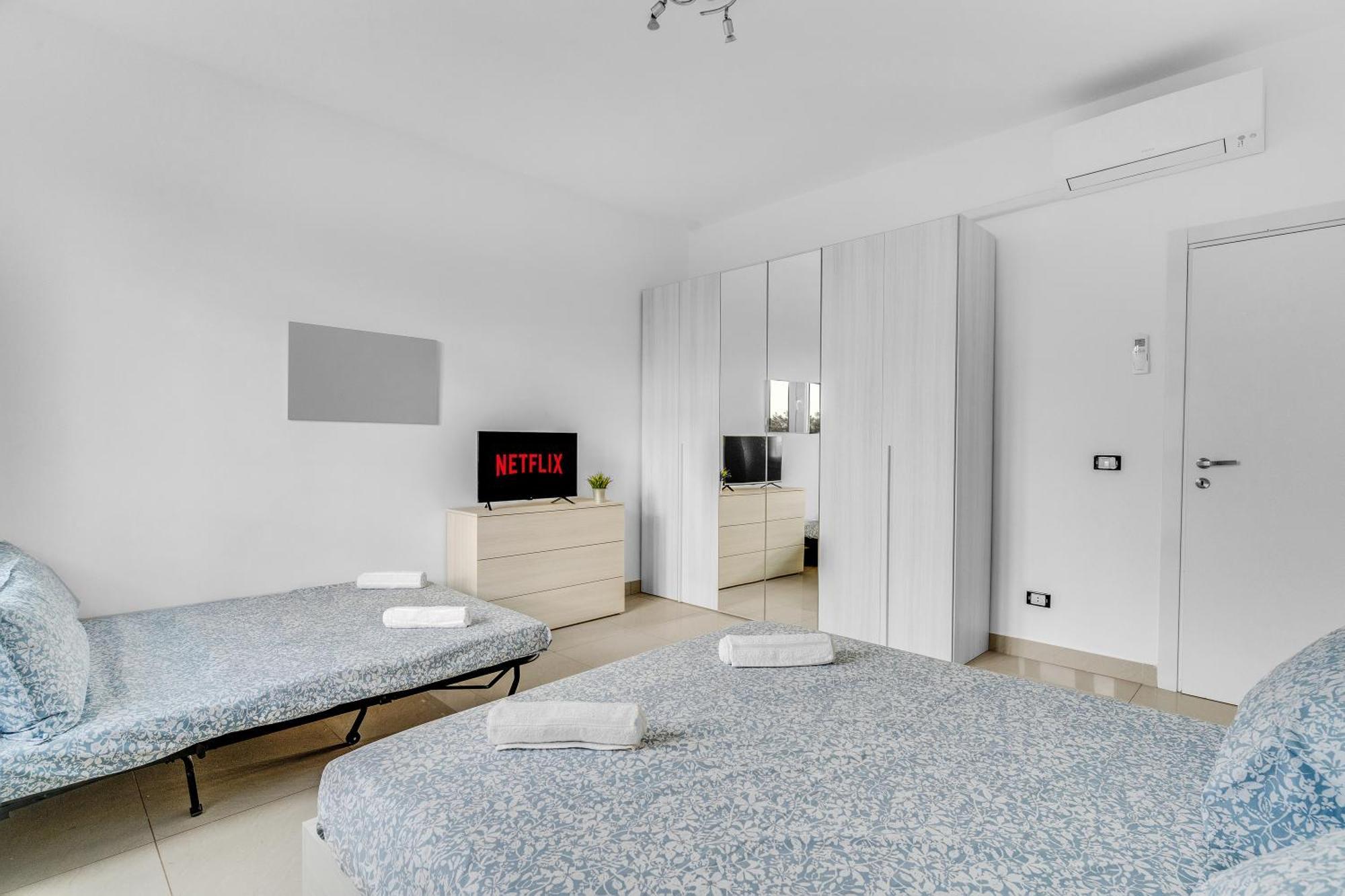 Rog27-Large Apartment With Transport Close To Home- ミラノ エクステリア 写真