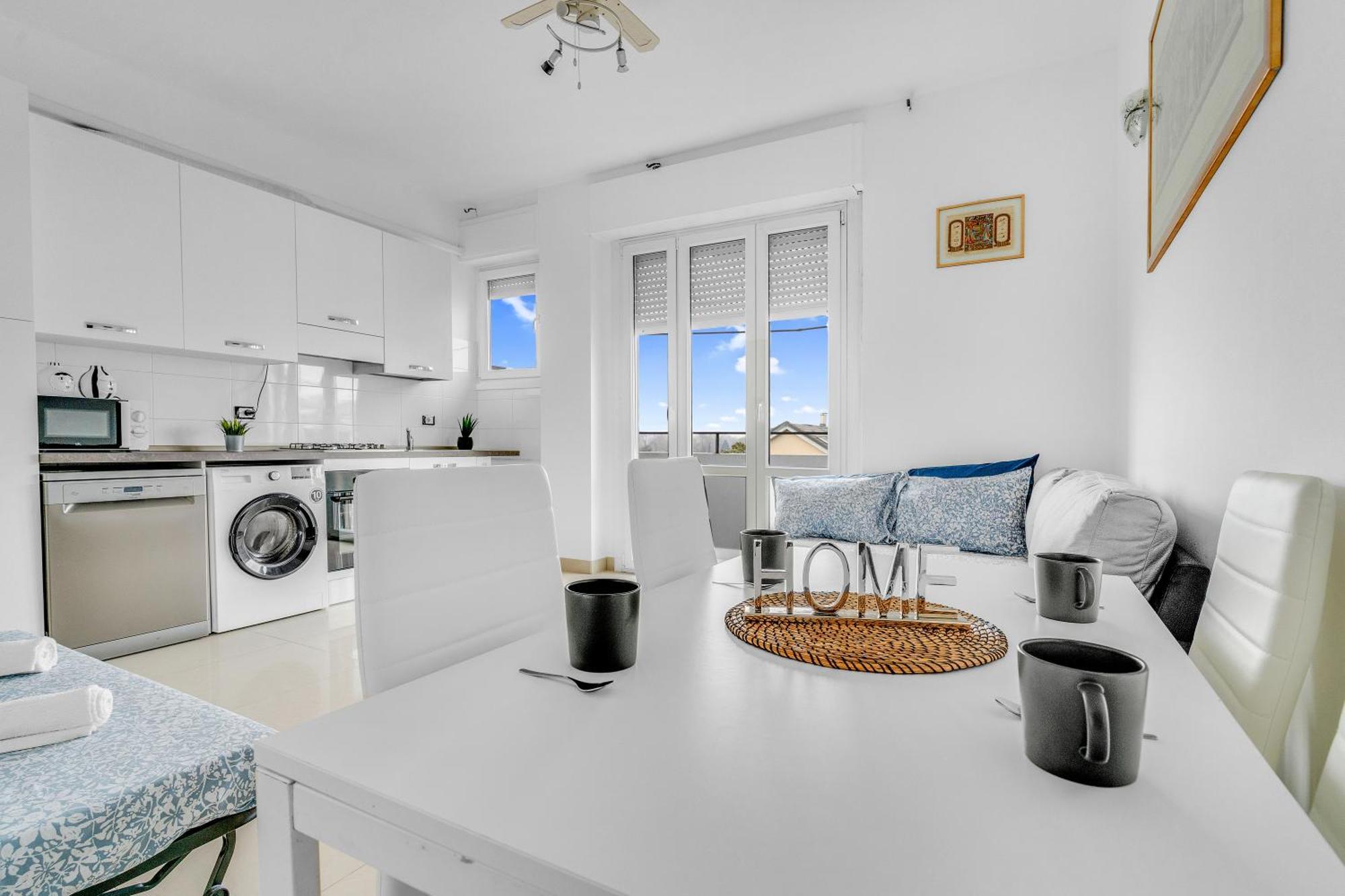 Rog27-Large Apartment With Transport Close To Home- ミラノ エクステリア 写真