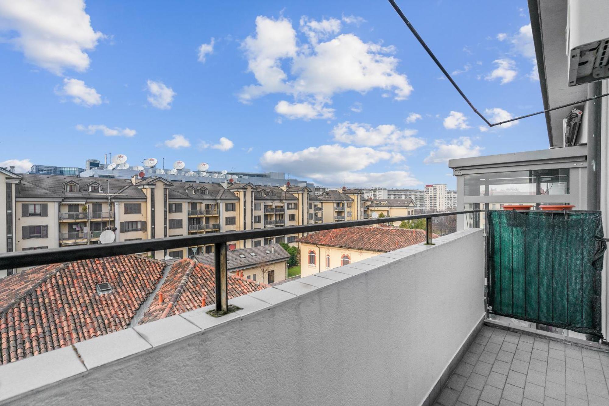 Rog27-Large Apartment With Transport Close To Home- ミラノ エクステリア 写真